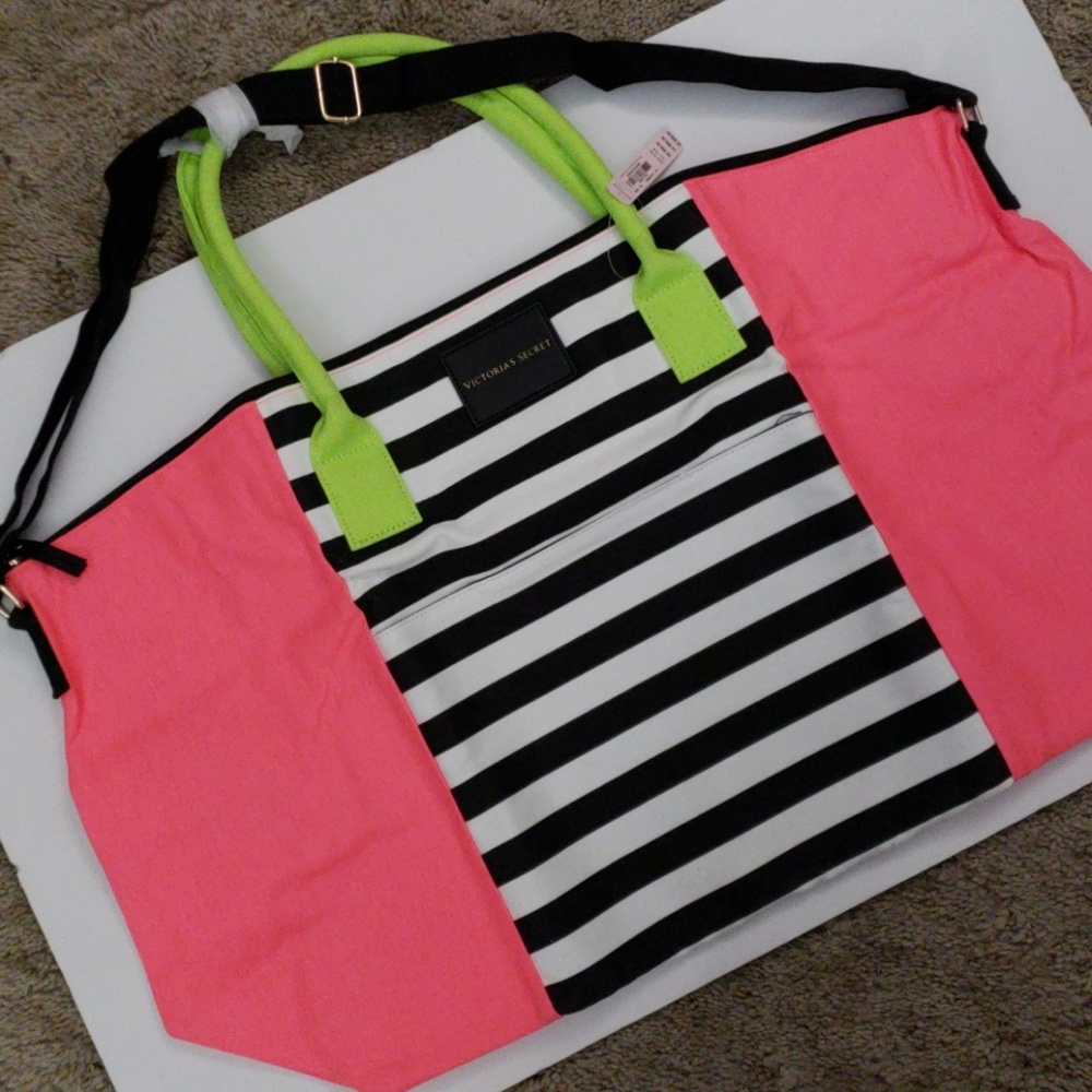 Flash Sale! VS TRAVEL DUFFLE